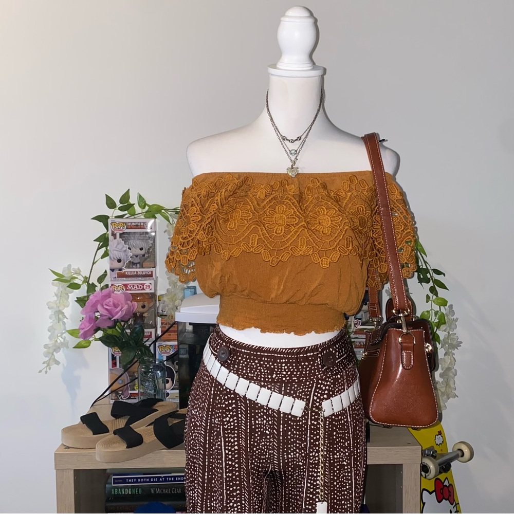 2000s bohemian whimsical fairycore floral lace off the shoulder crop top